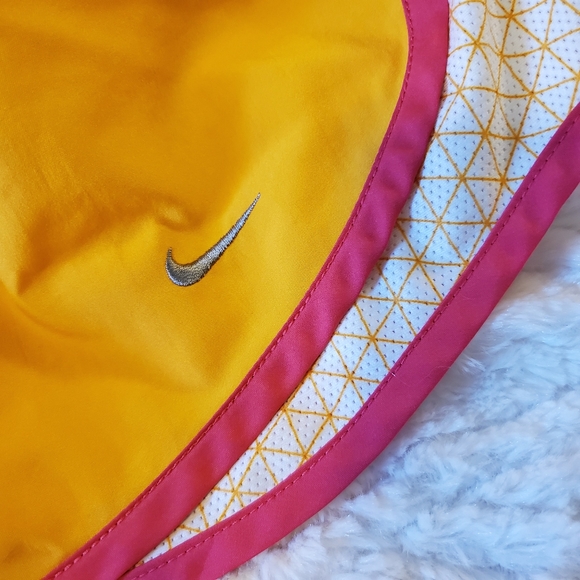 Nike running shorts - Picture 4 of 7